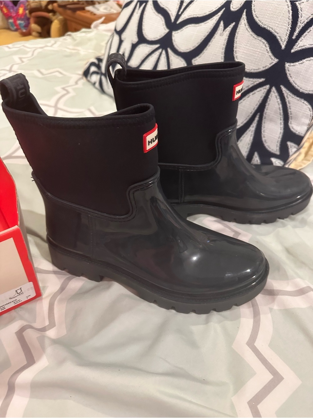 Hunter Black Short Gloss Rain Boots
